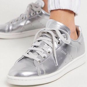 Adidas Originals | Silver Stan Smith Sneakers
